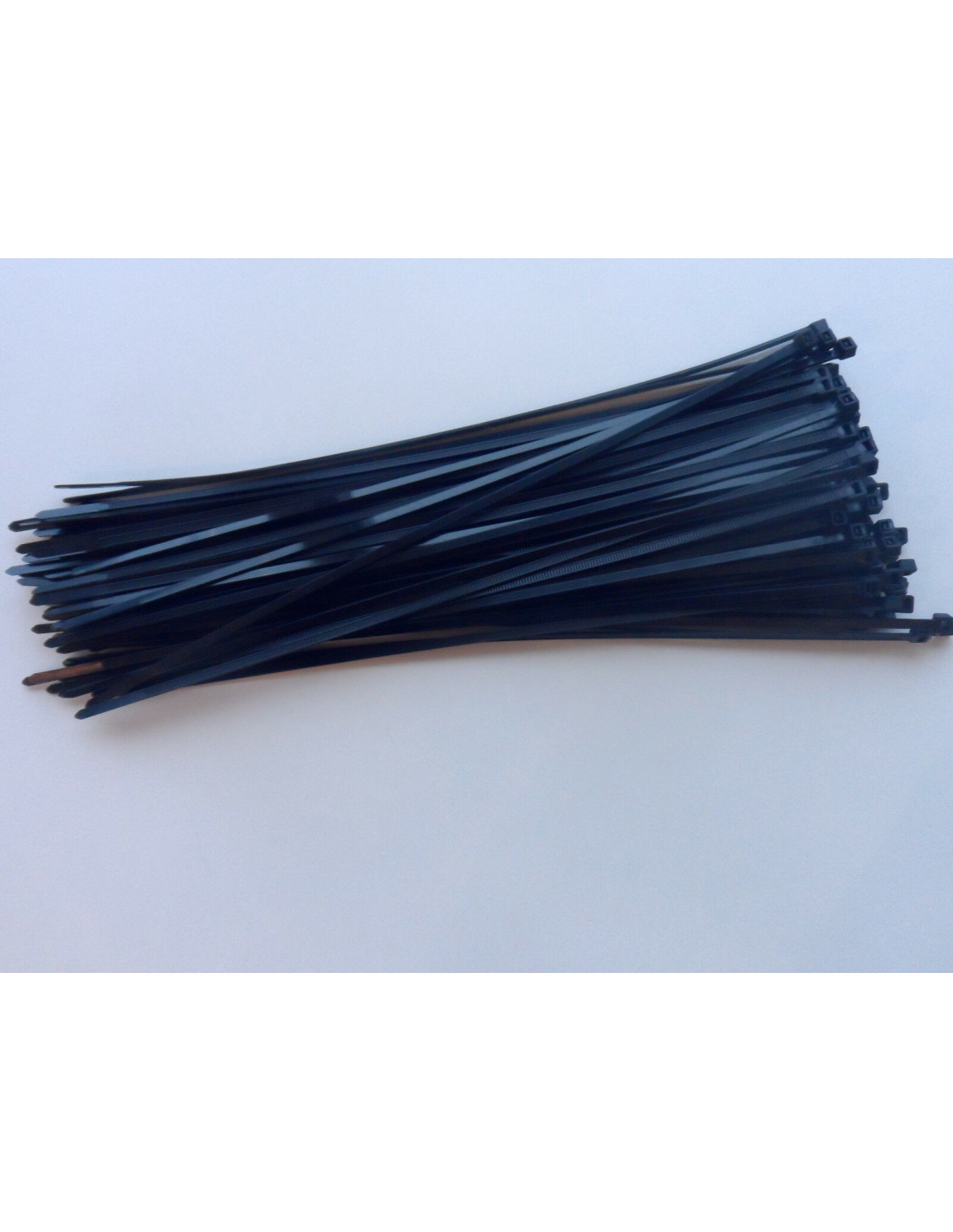 100 colliers rislan plastic noir 280 mm attaches cables